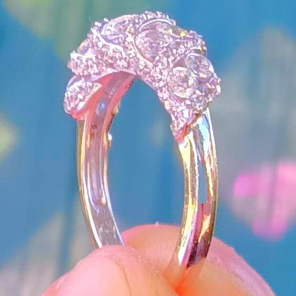 Sterling Silver Cubic Zirconia Cluster Twist Band Ring *NEW* - Picture 16 of 16